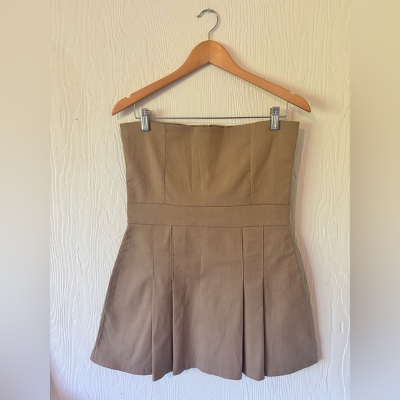 OAK + FORT NWOT Strapless Pleated Tube Preppy Tan Mini Dress - Picture 5 of 11
